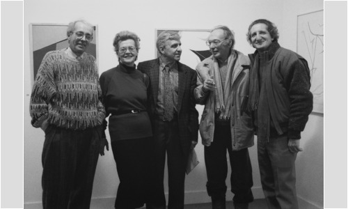 Vernissage de l'exposition de Fernand Leduc à la Galerie 13 à Montréal. De gauche à droite : Marcel Barbeau, Fernande Saint-Martin, Fernand Leduc, Gilles Hénault et Guido Molinari (1987). Photo : Richard-Max Tremblay.