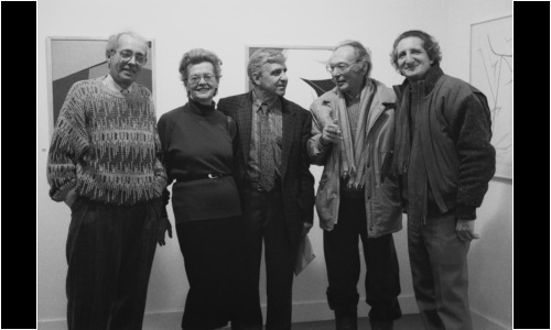 Vernissage de l'exposition de Fernand Leduc à la Galerie 13 à Montréal. De gauche à droite : Marcel Barbeau, Fernande Saint-Martin, Fernand Leduc, Gilles Hénault et Guido Molinari (1987). Photo : Richard-Max Tremblay.